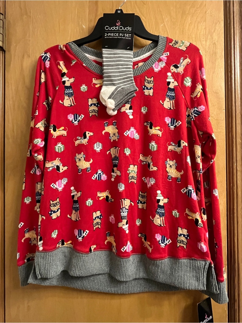 NWT 3pc Cuddl Duds Red Dog Print Pajama Set with Socks - Women’s M